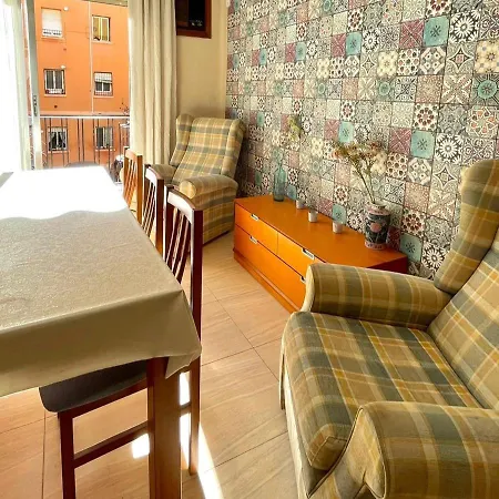 Comodo En Centro * Valenza